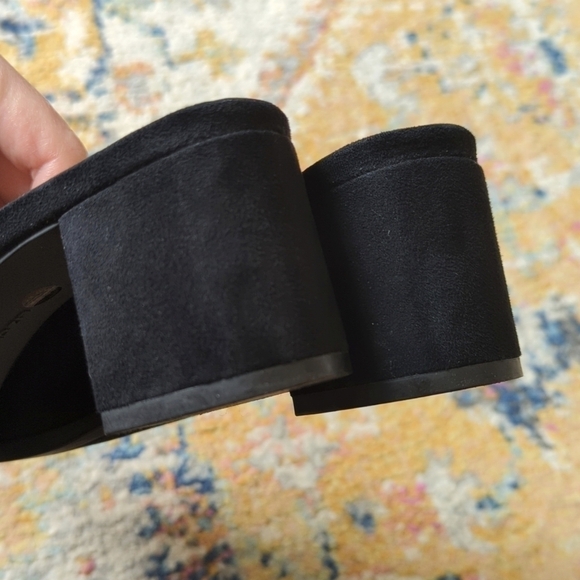 Liz Claiborne Shayla Floral Embroidered Peep Toe Slip On Block Heel Mules Black - Picture 16 of 16